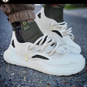 SIA COLLECTIVE SC20 “CREAM” trainers